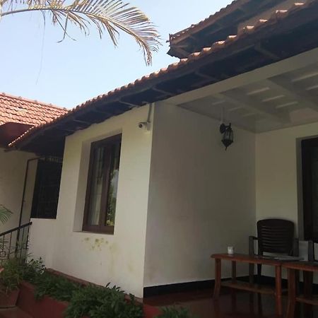 Emerald Castle Villa Madikeri Exteriör bild