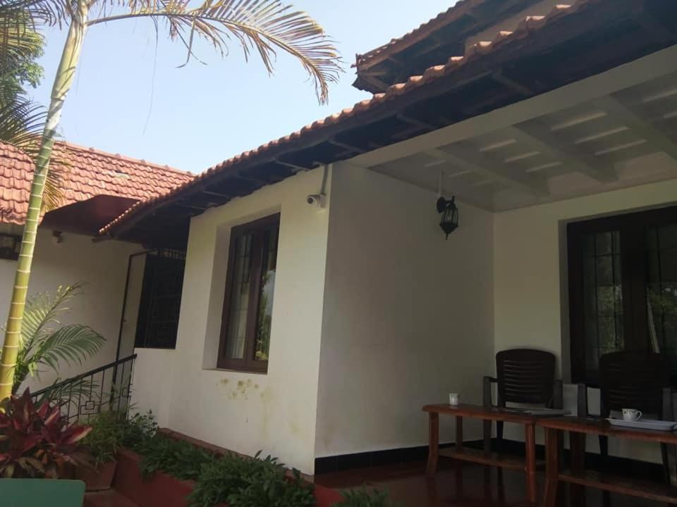 Emerald Castle Villa Madikeri Exteriör bild